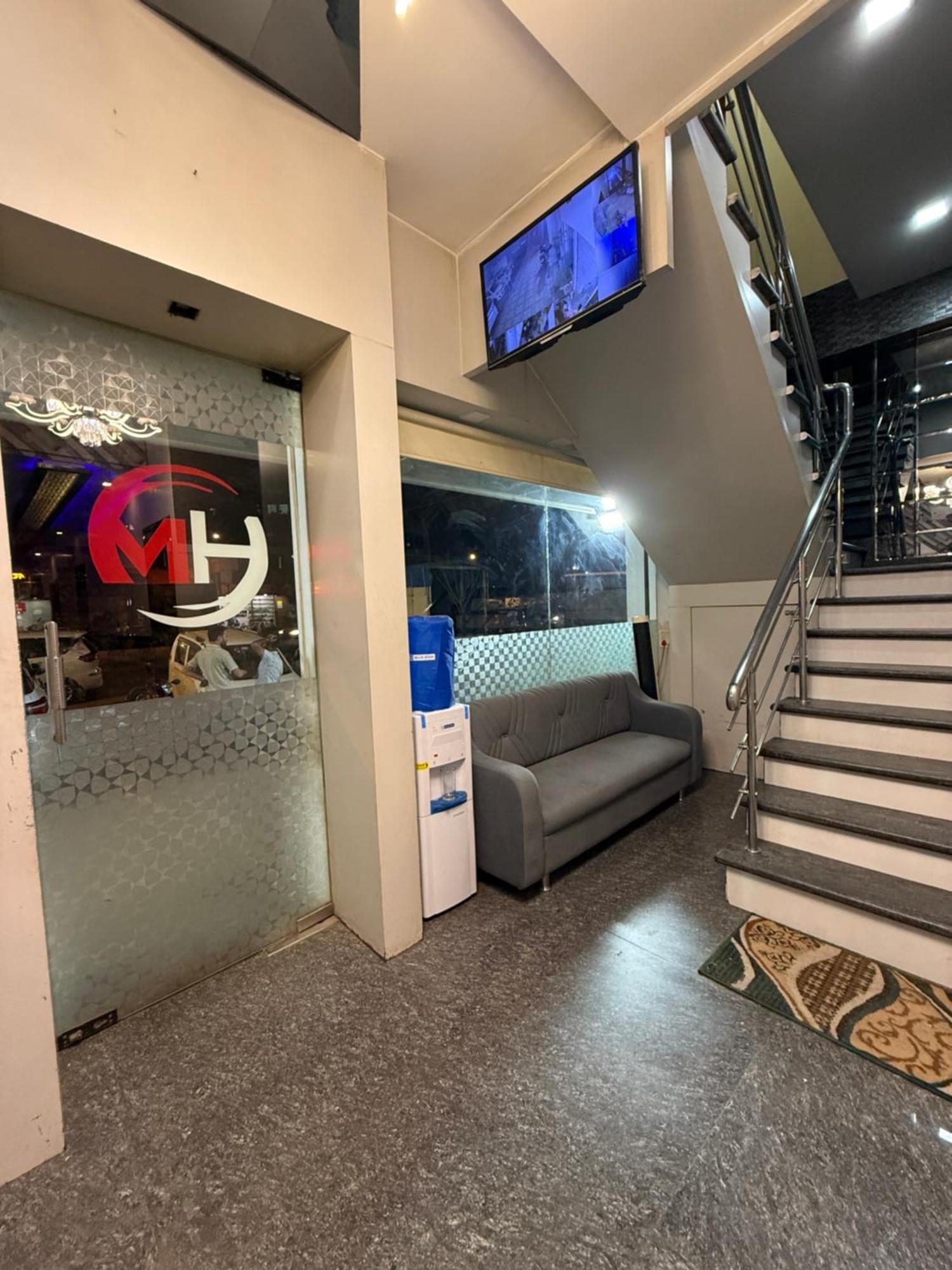 M E R I T O N Hotel T-2 مومباي المظهر الخارجي الصورة