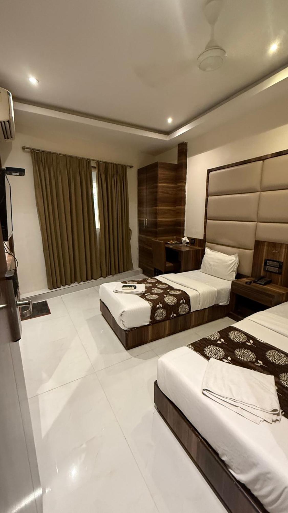 M E R I T O N Hotel T-2 مومباي المظهر الخارجي الصورة